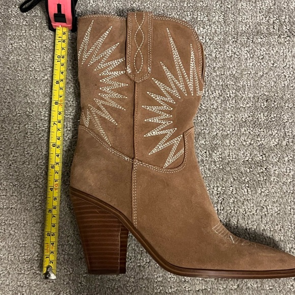 MARC FISHER Comfort Rogers Pointed Toe Western Boot, size 8M - Picture 8 of 13